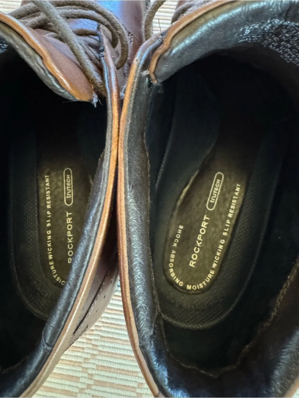 Rockport Men's Dark Brown Leather Chukka Boots